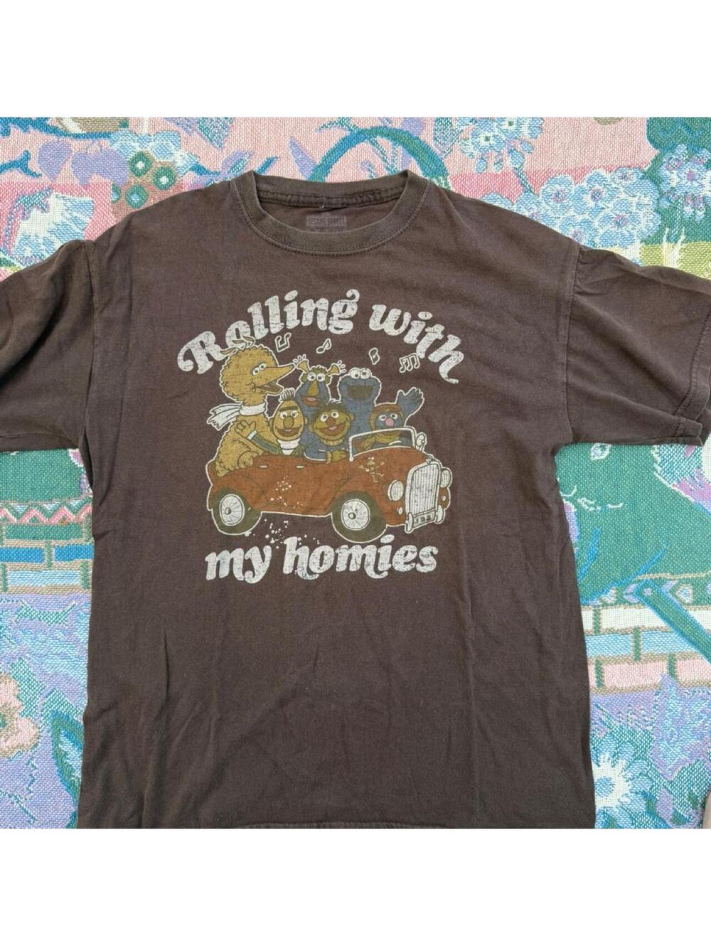 Sesame Street Rolling with My Homies Brown Graphic T-Shirt Size Large